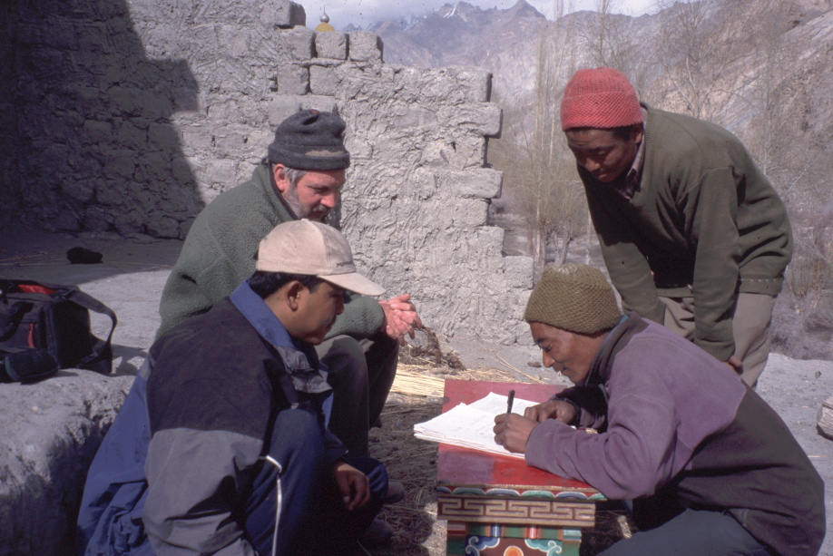 mt. everest trekking